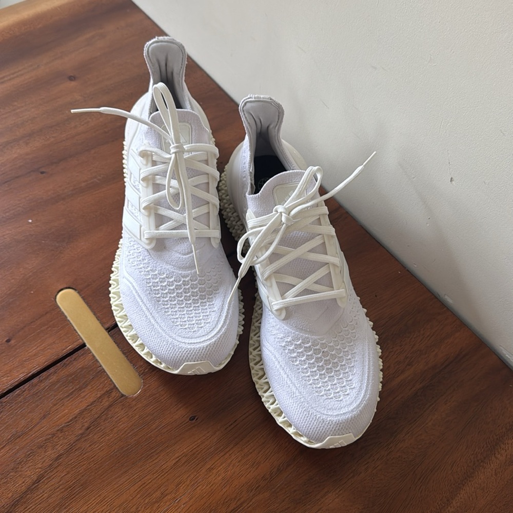 Men’s Adidas Sneakers Ultra 4DFWD Triple White HP7598 Size 9 NEW - Picture 3 of 5